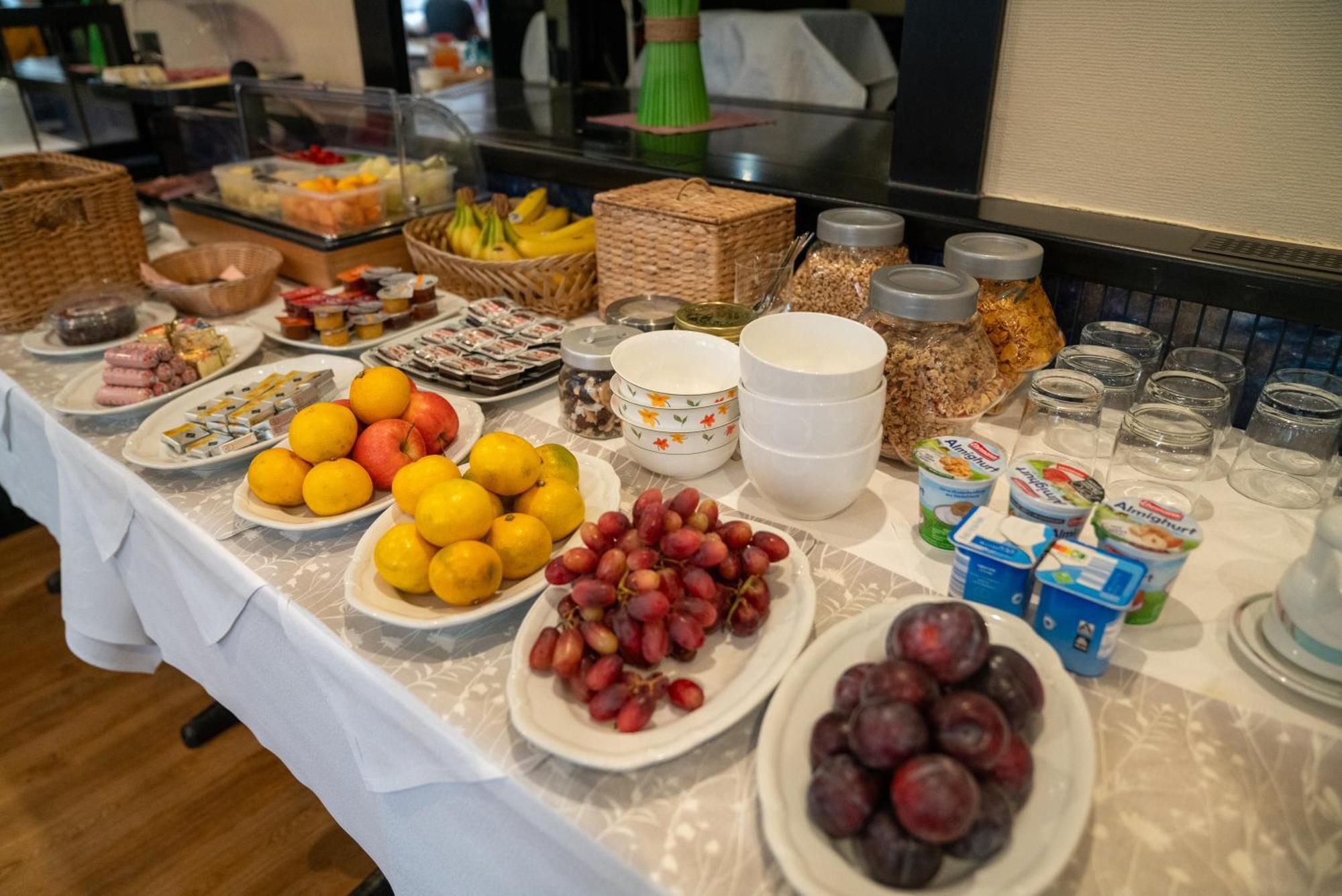 Hotel Zum Grafen Hallermunt 스프링게 외부 사진