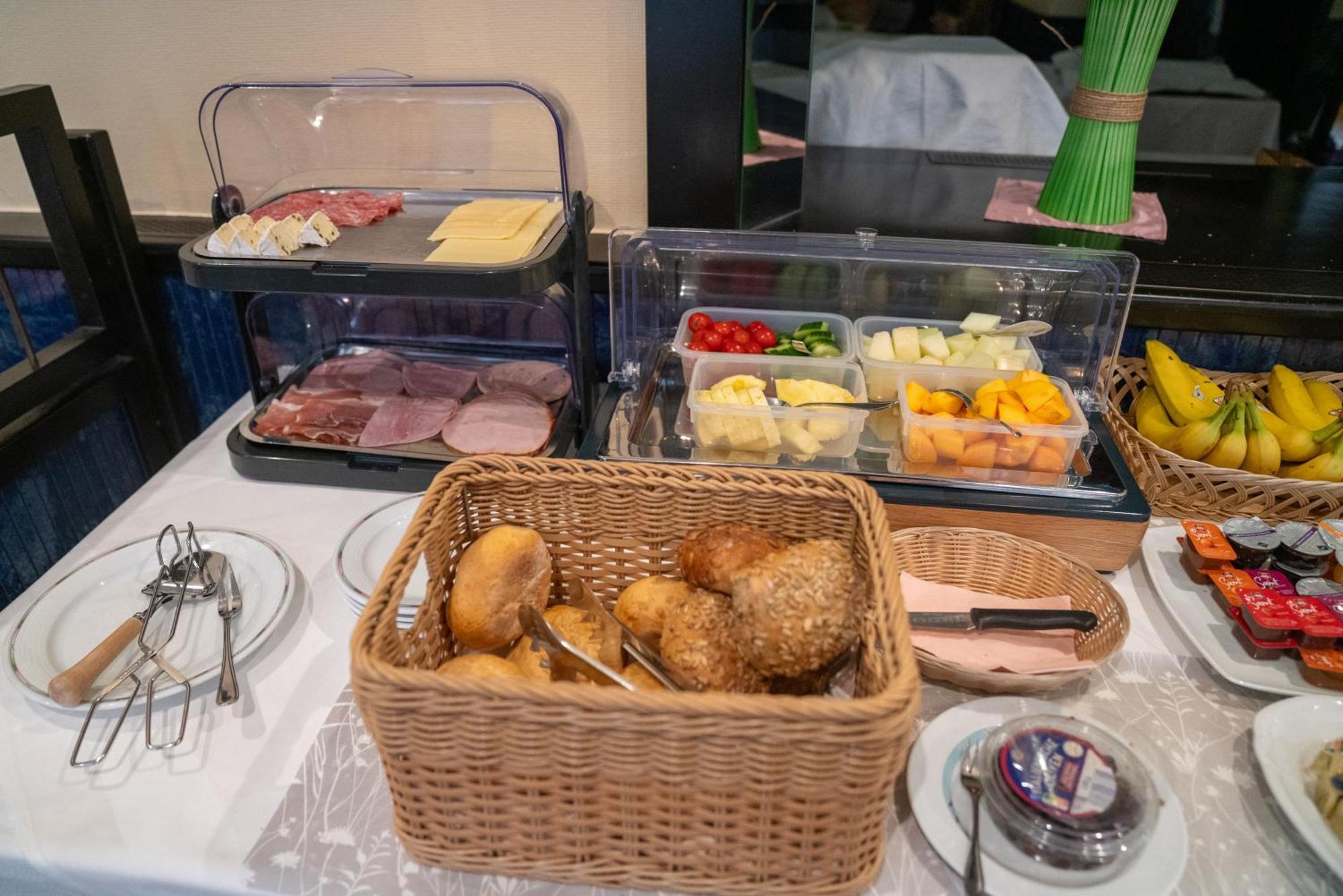 Hotel Zum Grafen Hallermunt 스프링게 외부 사진